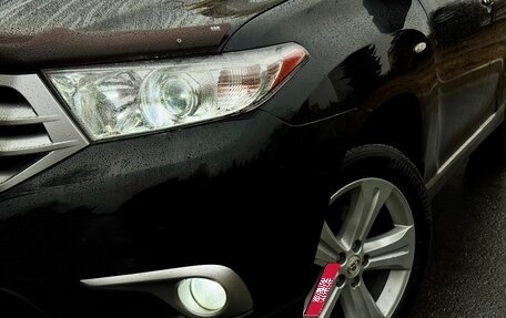 Toyota Highlander III, 2011 год, 1 820 000 рублей, 16 фотография