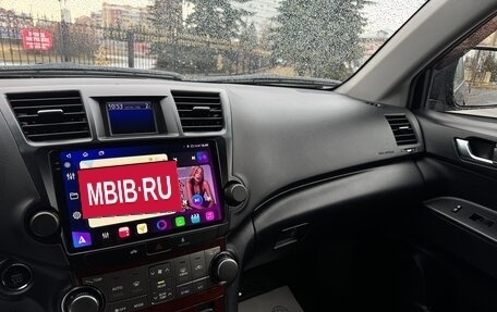 Toyota Highlander III, 2011 год, 1 820 000 рублей, 25 фотография