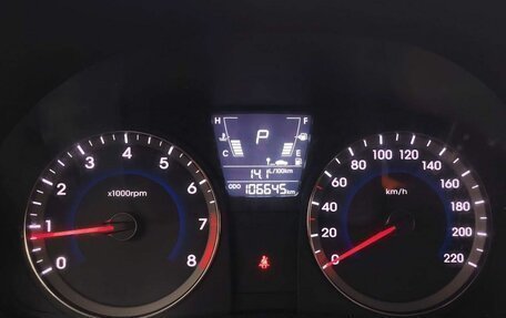 Hyundai Solaris II рестайлинг, 2013 год, 950 000 рублей, 12 фотография