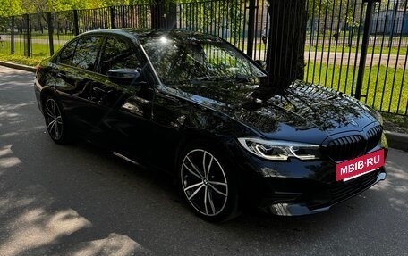 BMW 3 серия, 2019 год, 2 850 000 рублей, 2 фотография