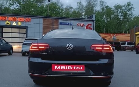 Volkswagen Passat B8 рестайлинг, 2018 год, 1 950 000 рублей, 4 фотография