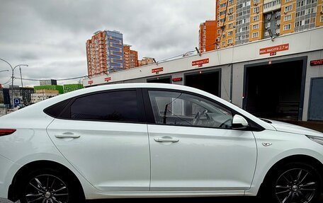 Hyundai Solaris II рестайлинг, 2018 год, 1 390 000 рублей, 7 фотография