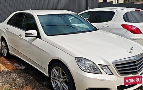 Mercedes-Benz E-Класс, 2011 год, 1 520 000 рублей, 10 фотография