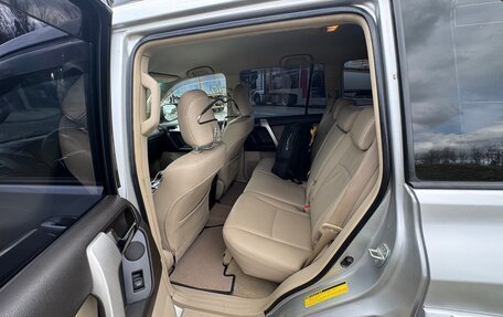 Toyota Land Cruiser Prado 150 рестайлинг 2, 2010 год, 2 280 000 рублей, 9 фотография