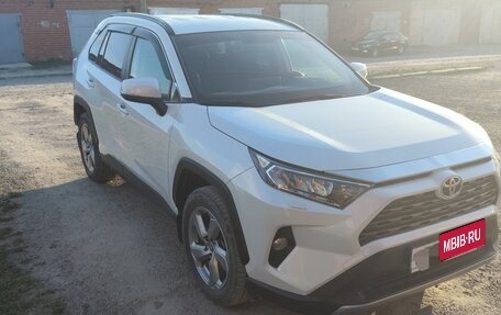 Toyota RAV4, 2021 год, 3 900 рублей, 4 фотография