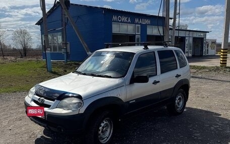 Chevrolet Niva I рестайлинг, 2011 год, 370 000 рублей, 3 фотография