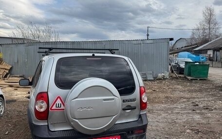Chevrolet Niva I рестайлинг, 2011 год, 370 000 рублей, 9 фотография