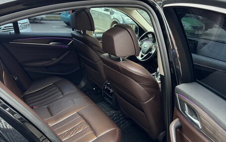 BMW 5 серия, 2018 год, 2 990 000 рублей, 13 фотография