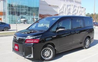 Toyota Voxy III, 2018 год, 2 460 000 рублей, 1 фотография