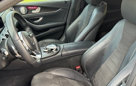 Mercedes-Benz E-Класс, 2019 год, 3 190 000 рублей, 12 фотография