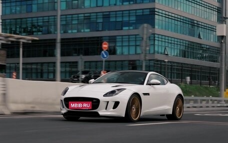 Jaguar F-Type I рестайлинг 2, 2017 год, 4 900 000 рублей, 7 фотография