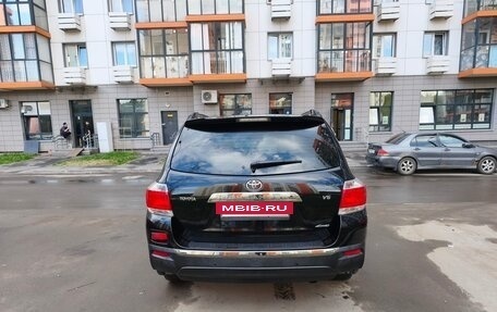 Toyota Highlander III, 2012 год, 2 150 000 рублей, 6 фотография