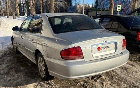 Hyundai Sonata IV рестайлинг, 2005 год, 185 000 рублей, 2 фотография
