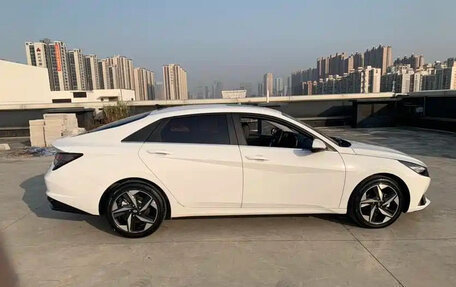 Hyundai Elantra, 2022 год, 1 320 000 рублей, 16 фотография
