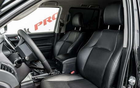 Toyota Land Cruiser Prado 150 рестайлинг 2, 2017 год, 4 350 000 рублей, 12 фотография
