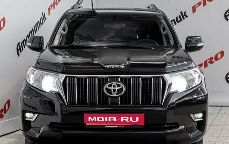 Toyota Land Cruiser Prado 150 рестайлинг 2, 2017 год, 4 350 000 рублей, 2 фотография