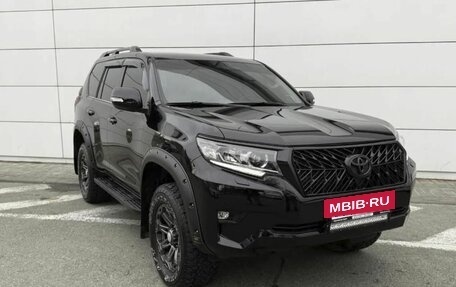 Toyota Land Cruiser Prado 150 рестайлинг 2, 2019 год, 5 750 000 рублей, 3 фотография