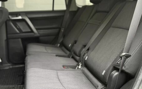 Toyota Land Cruiser Prado 150 рестайлинг 2, 2019 год, 5 750 000 рублей, 19 фотография
