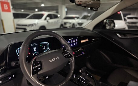KIA Niro, 2022 год, 2 100 000 рублей, 14 фотография