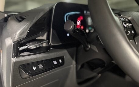 KIA Niro, 2022 год, 2 100 000 рублей, 15 фотография
