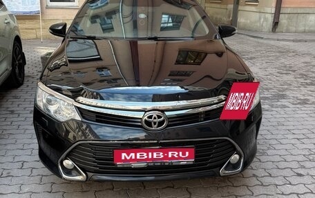 Toyota Camry, 2016 год, 2 700 000 рублей, 1 фотография