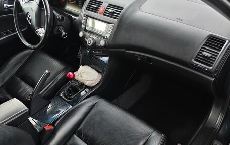 Honda Accord VII рестайлинг, 2005 год, 850 000 рублей, 9 фотография