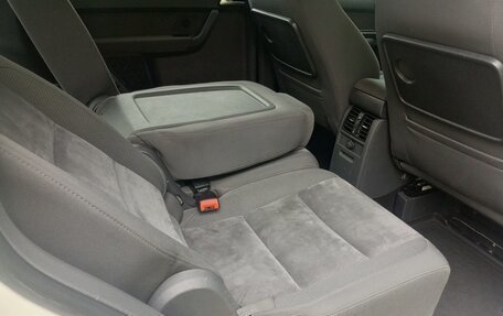 Volkswagen Touran III, 2012 год, 1 150 000 рублей, 16 фотография