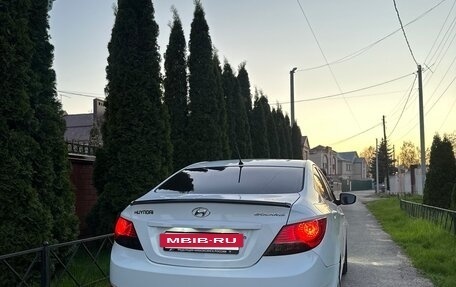 Hyundai Solaris II рестайлинг, 2011 год, 740 000 рублей, 5 фотография