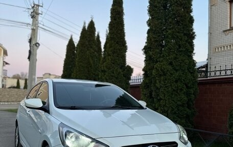 Hyundai Solaris II рестайлинг, 2011 год, 740 000 рублей, 3 фотография