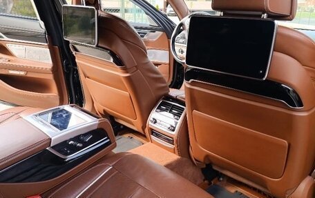 BMW 7 серия, 2016 год, 3 350 000 рублей, 3 фотография