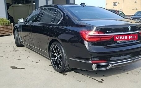 BMW 7 серия, 2016 год, 3 350 000 рублей, 8 фотография