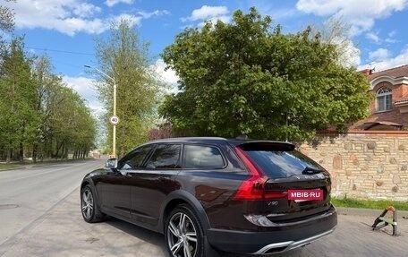 Volvo V90 Cross Country I рестайлинг, 2017 год, 2 799 000 рублей, 15 фотография