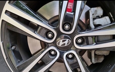Hyundai Santa Fe IV, 2019 год, 2 750 000 рублей, 6 фотография