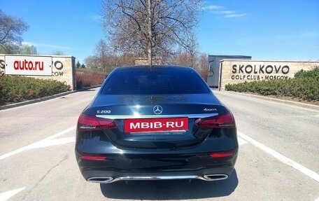 Mercedes-Benz E-Класс, 2022 год, 5 950 000 рублей, 8 фотография