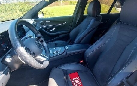 Mercedes-Benz E-Класс, 2022 год, 5 950 000 рублей, 13 фотография