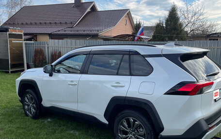 Toyota RAV4, 2024 год, 4 200 000 рублей, 7 фотография