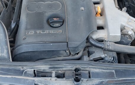 Audi A4, 2005 год, 900 000 рублей, 14 фотография