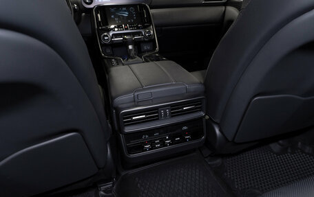 Lexus LX, 2024 год, 15 000 000 рублей, 14 фотография