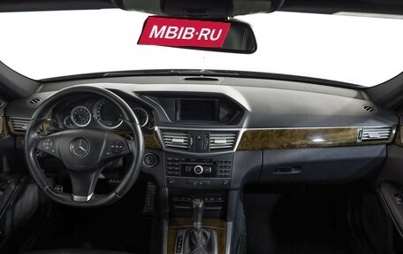 Mercedes-Benz E-Класс, 2010 год, 1 399 000 рублей, 10 фотография