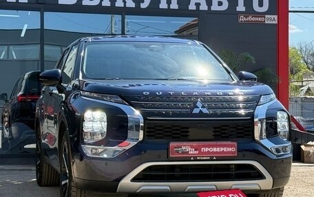 Mitsubishi Outlander, 2022 год, 3 510 000 рублей, 3 фотография