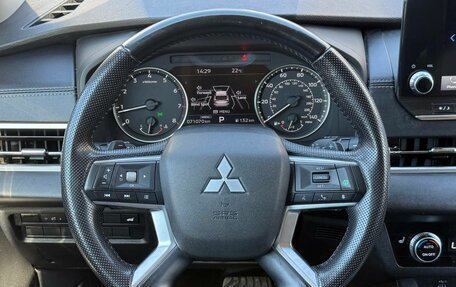 Mitsubishi Outlander, 2022 год, 3 510 000 рублей, 28 фотография