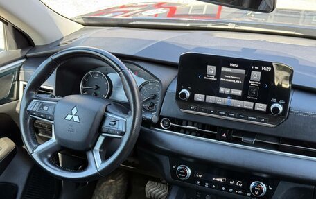 Mitsubishi Outlander, 2022 год, 3 510 000 рублей, 30 фотография