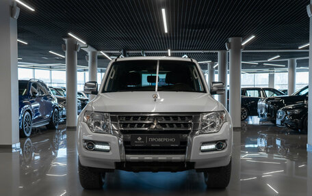 Mitsubishi Pajero IV, 2021 год, 3 790 000 рублей, 3 фотография
