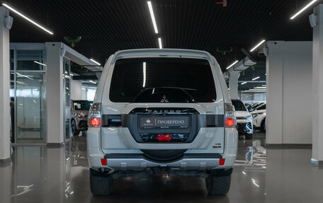 Mitsubishi Pajero IV, 2021 год, 3 790 000 рублей, 6 фотография