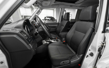 Mitsubishi Pajero IV, 2021 год, 3 790 000 рублей, 9 фотография