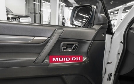 Mitsubishi Pajero IV, 2021 год, 3 790 000 рублей, 16 фотография