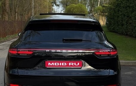 Porsche Cayenne III, 2019 год, 13 000 000 рублей, 2 фотография