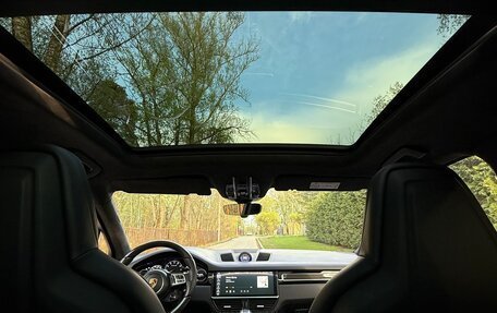 Porsche Cayenne III, 2019 год, 13 000 000 рублей, 16 фотография