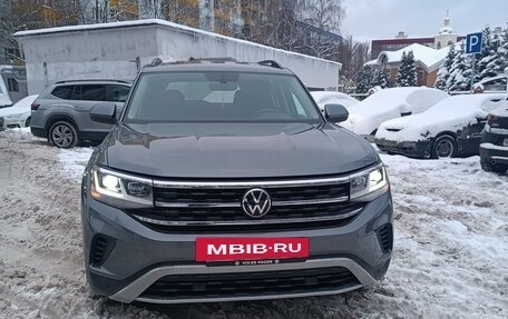 Volkswagen Atlas I, 2023 год, 4 800 000 рублей, 2 фотография