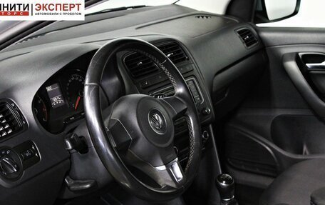 Volkswagen Polo VI (EU Market), 2015 год, 897 000 рублей, 10 фотография